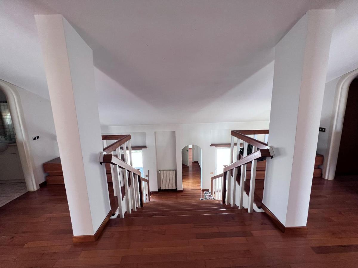 Villa Luxury Roma Marco Simone Exterior foto